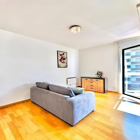 Imbarcadero - Happy * לוקרנו