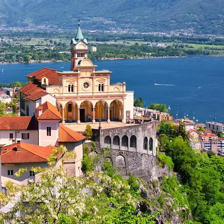 Imbarcadero - Happy Локарно