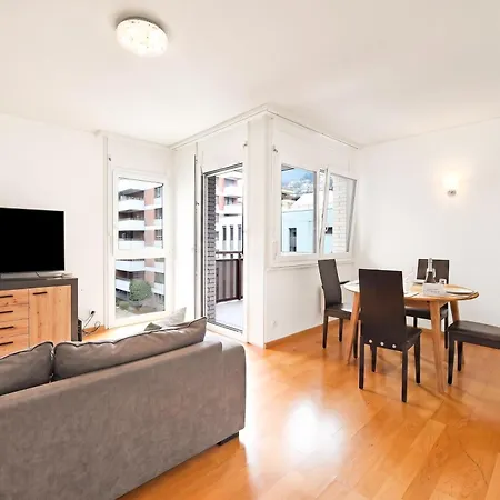 Locarno Place *